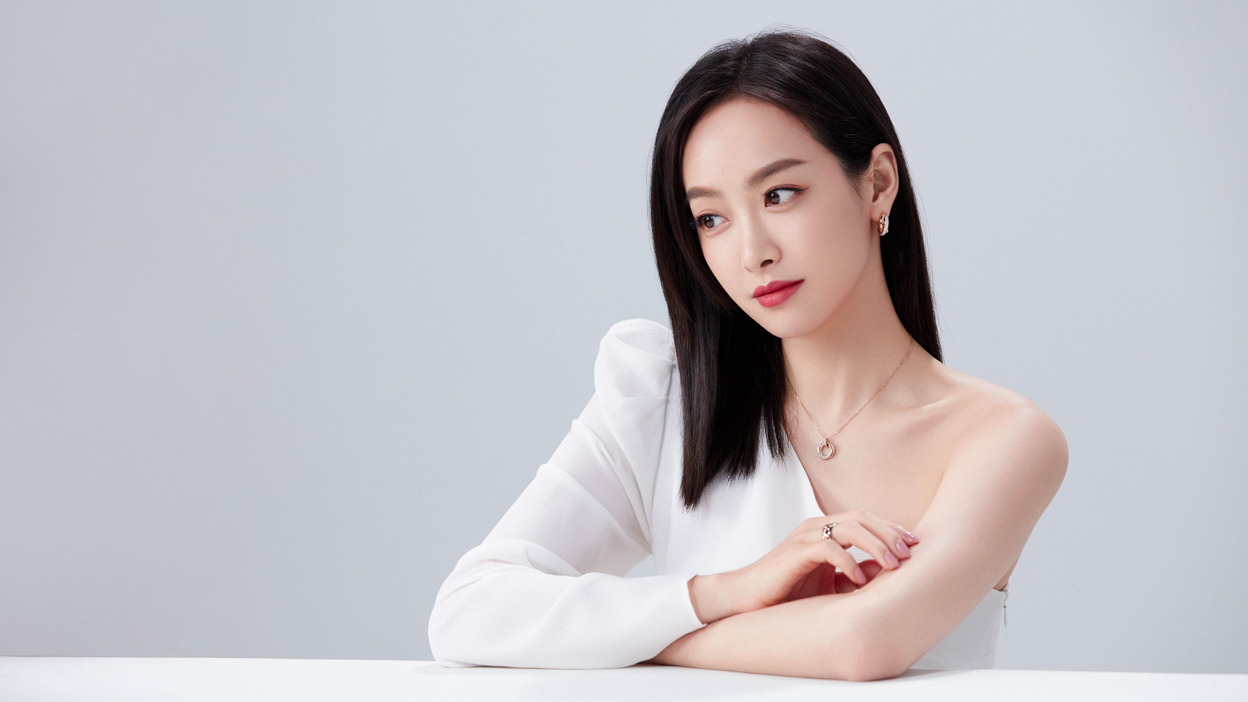 中场核心发挥关键作用，助力球队攻防平衡，中场球员技巧